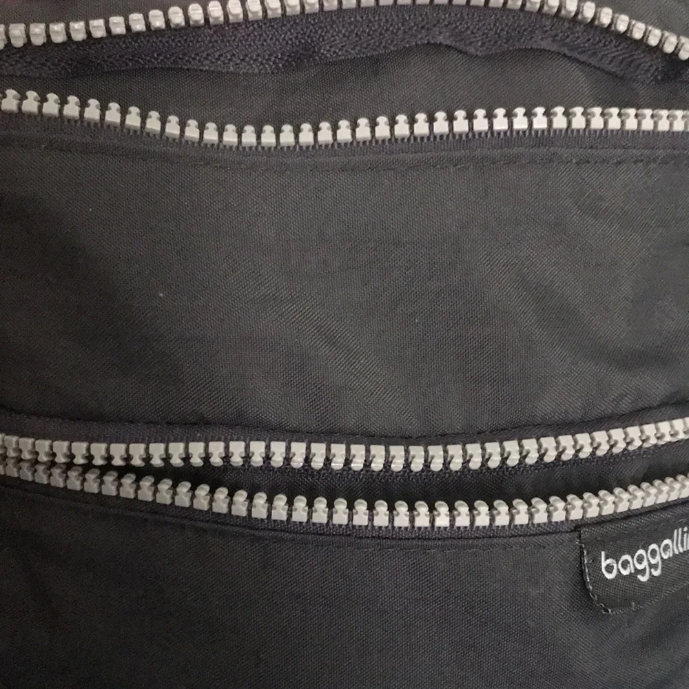 Baggallini bag - Picture 5 of 6